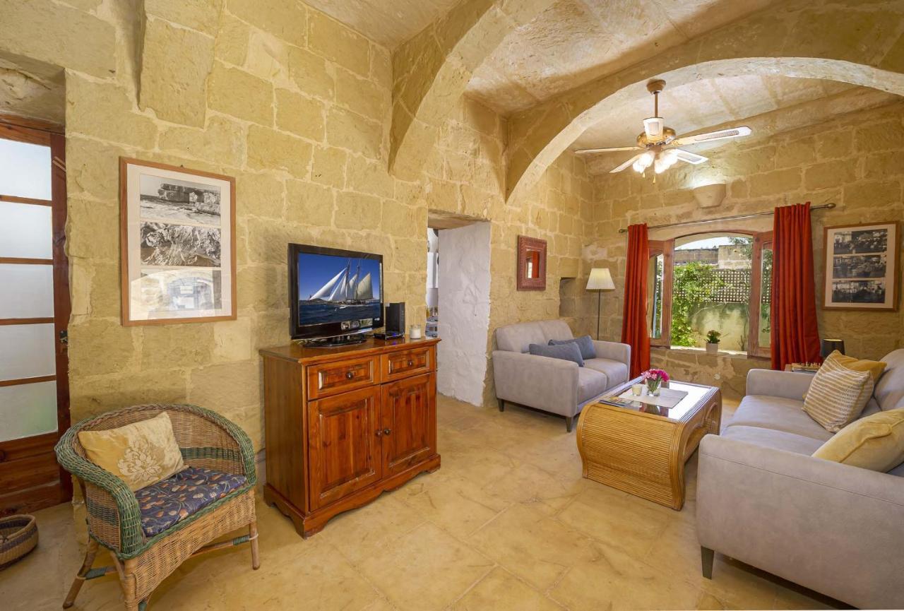 Oleandra Holiday Home Ghasri  Екстер'єр фото